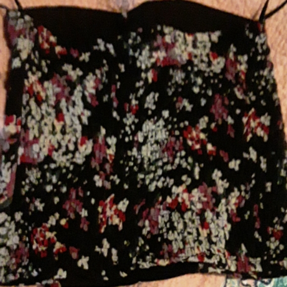 Crop top - Picture 2 of 3